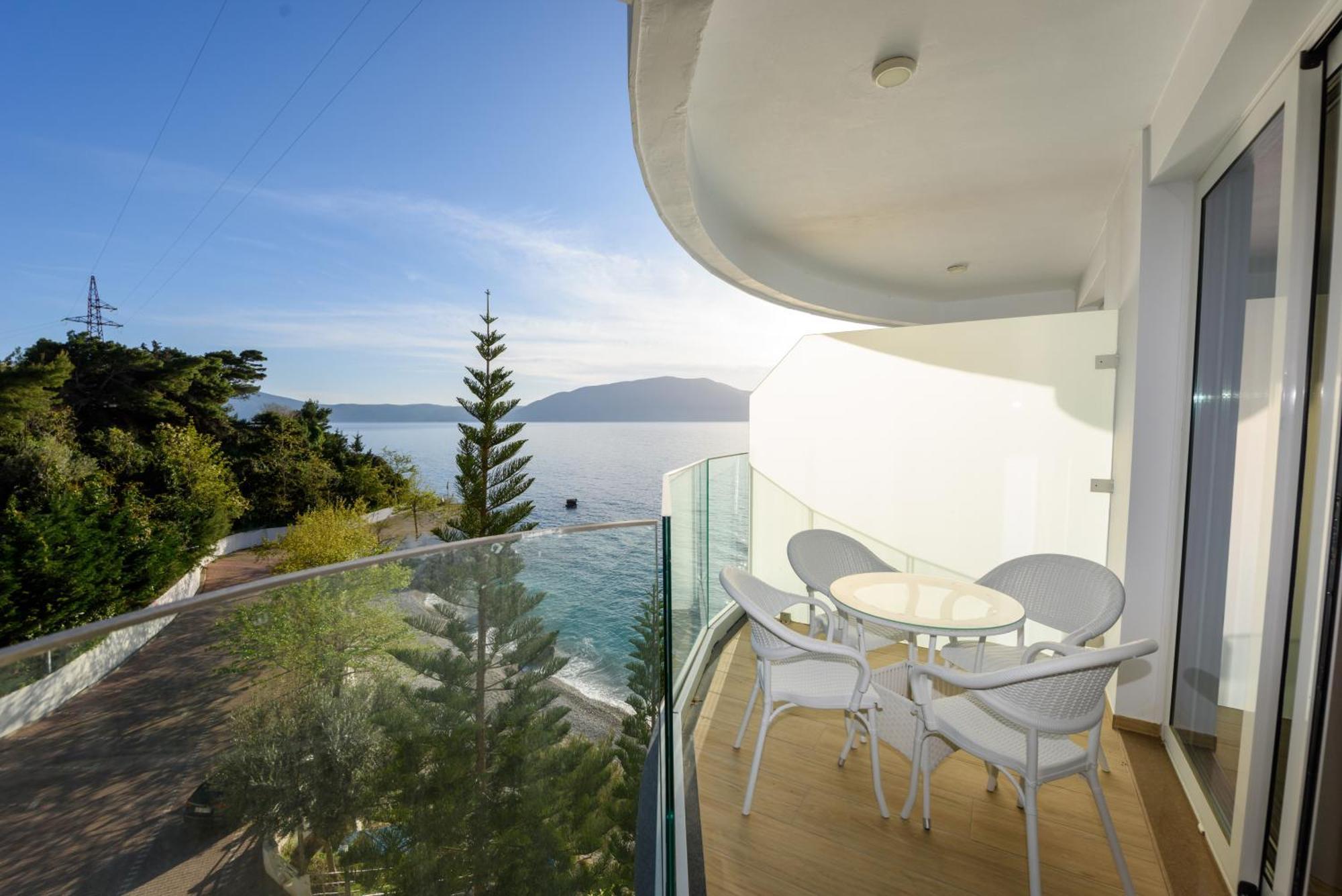 Hotel Nimfa Vlorë Exterior foto